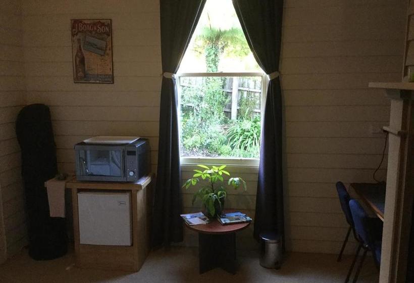 Pump Jack B&b | Scottsdale | Tasmania | Australia 12