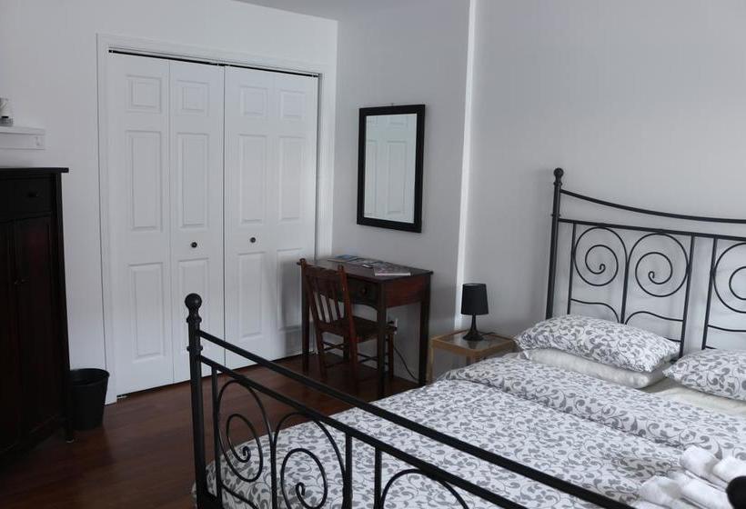 Bed and Breakfast Le Gîte Du Vieux Limoilou | Quebec | Quebec | Canada 2