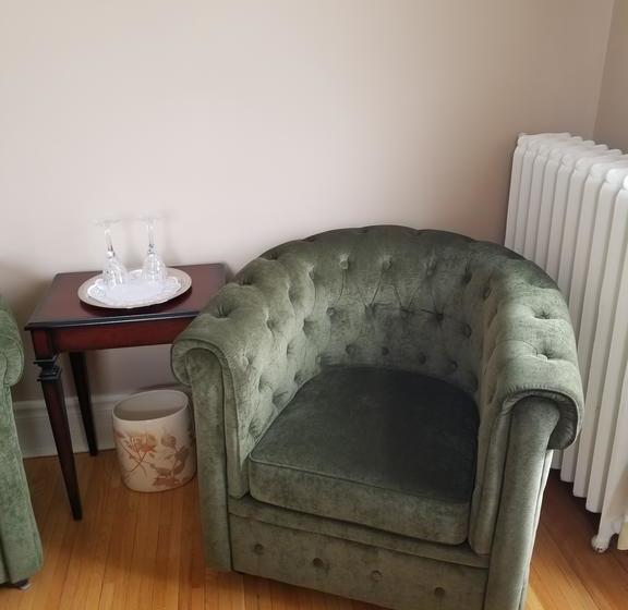 Bed and Breakfast Brighton Inn | Brighton | Ontario | Canada 19