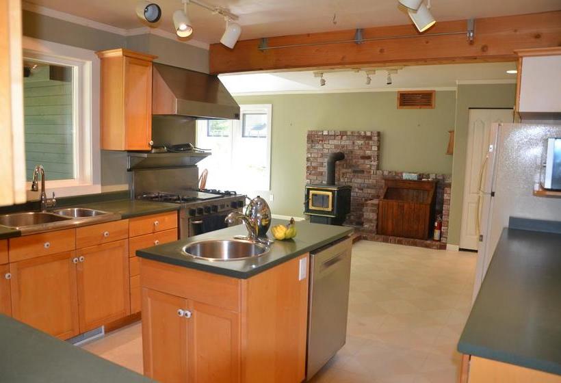 Sea Star B&b | Tofino | British Columbia | Canada 12