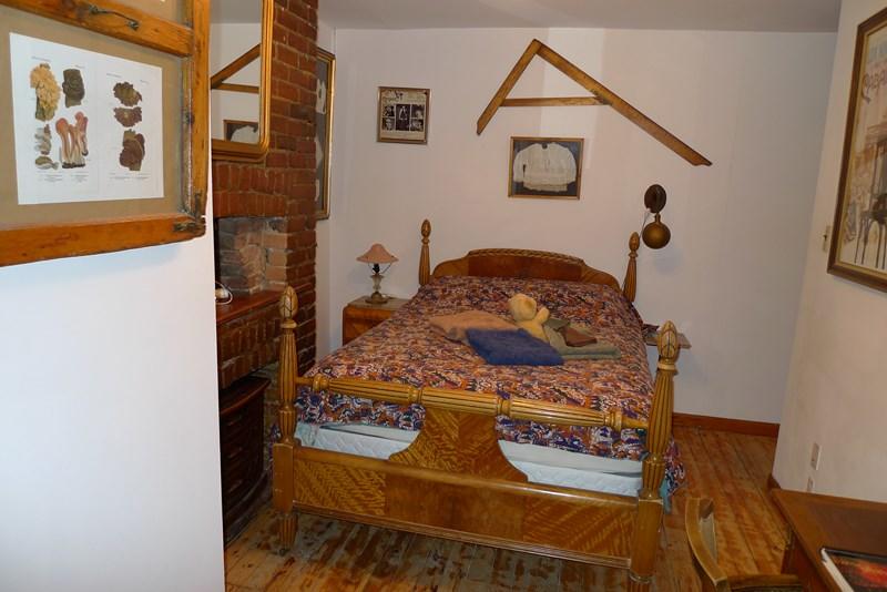 B&b Revolution | Montreal | Quebec | Canada 4