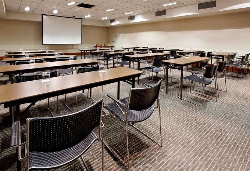 Hotel Holiday Inn Express Santiago Las Condes