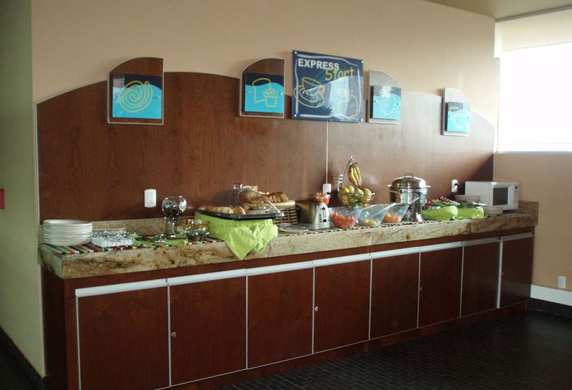 Hotel Holiday Inn Express & Suites Medellin | Medellín | Antioquia | Colombia 20