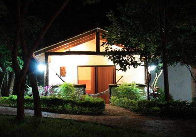 Hotel Güembe Biocentro & Resort | Los Batos | Bolivia | América del Sur 4