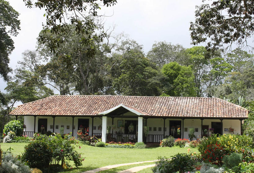 Hotel Hacienda El Roble
