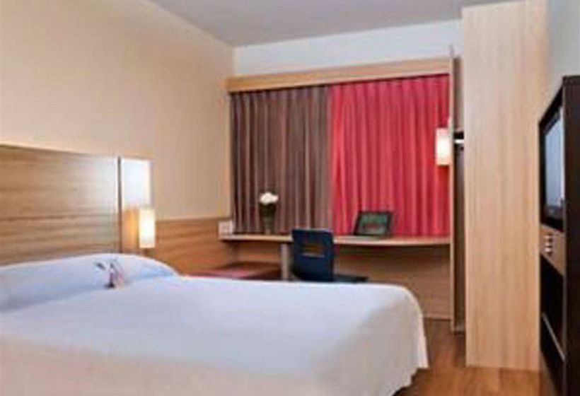 Hotel Ibis Santiago Estacion Central | Santiago de Chile | Santiago | Chile 11