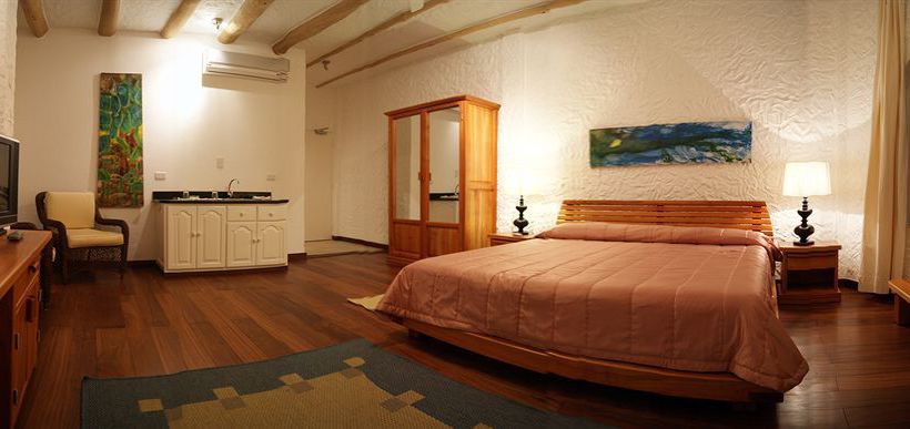 Hotel Angermeyer Waterfront Inn | Puerto Ayora | Galápagos | Ecuador 13