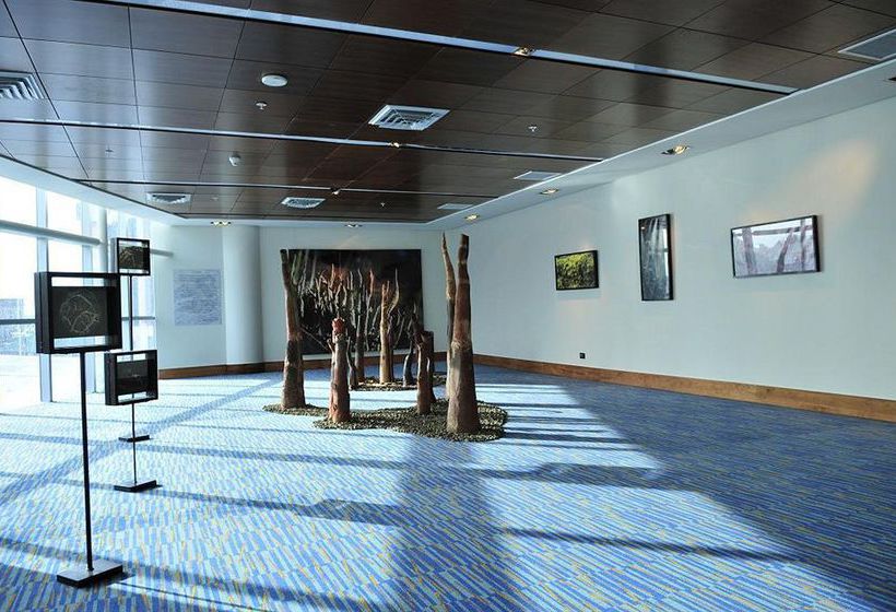 Hotel Dreams del Estrecho Punta Arenas