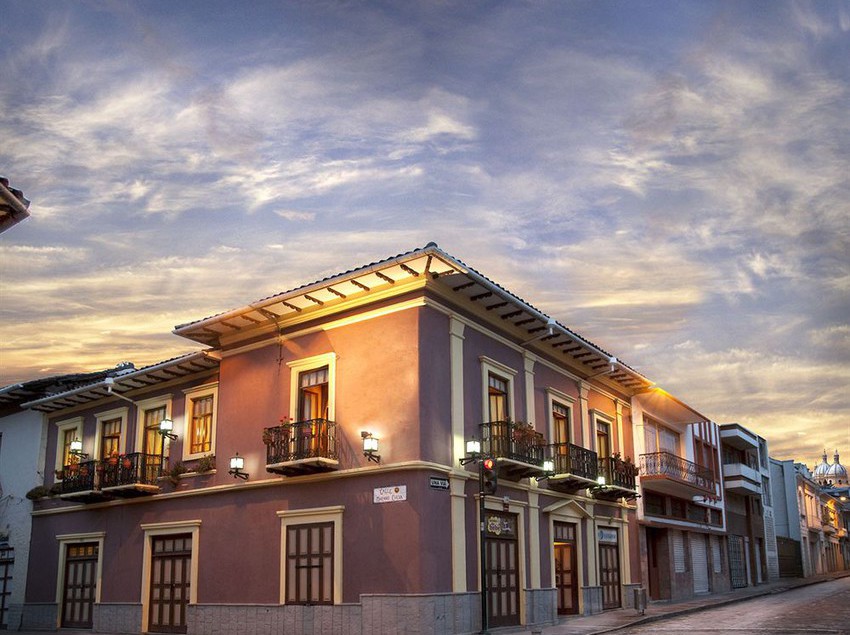 Casa San Rafael Cuenca Azuay