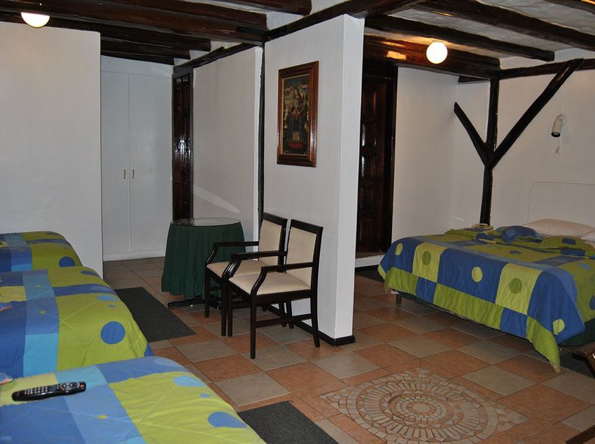Hotel Fuente De Piedra Ii | Quito | Pichincha | Ecuador 1