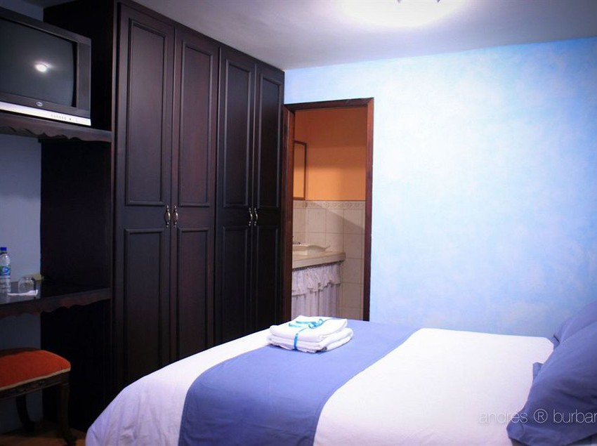 Villa de Tacvnga | Latacunga | Cotopaxi | Ecuador 10