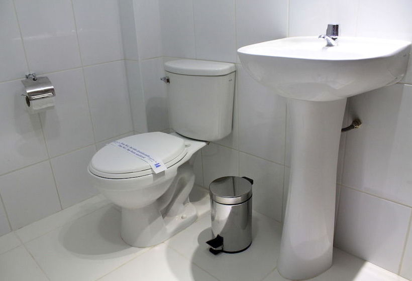 Hotel Manhattan Inn Airport | Callao | Provincia Constitucional del Callao | Perú 11