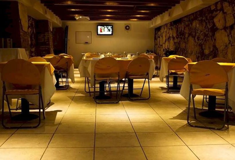 Hotel Reina Victoria