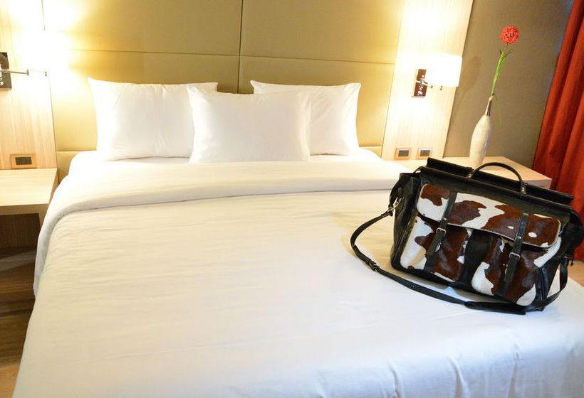 Savoy Hotel Encarnación | Encarnacion | Paraguay | América del Sur 14