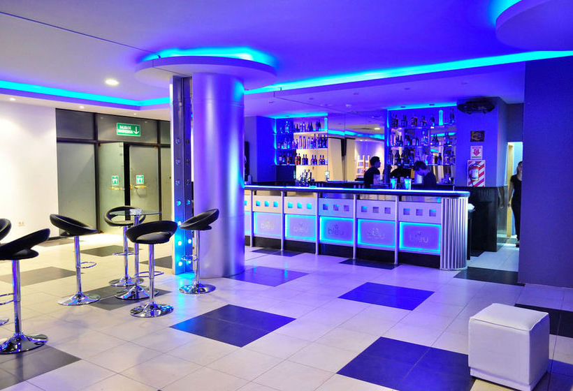 Carnaval Hotel Casino | Encarnacion | Paraguay | América del Sur 12