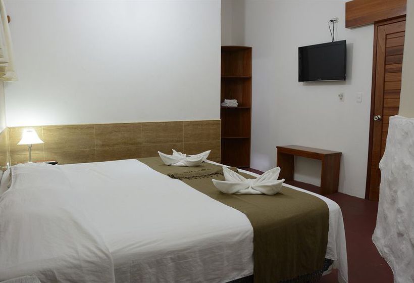 Hotel Hostal Aquamarine | Puerto Ayora | Galápagos | Ecuador 20