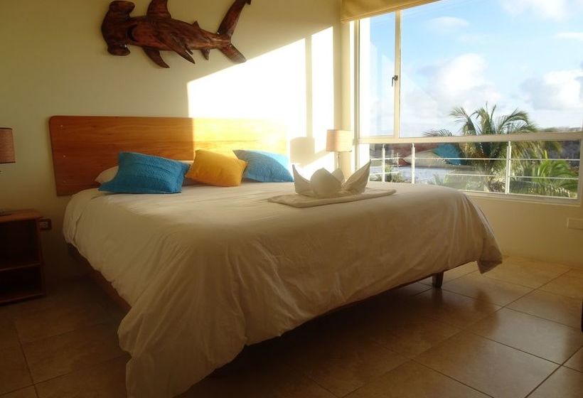 Hotel Albatross Puerto Ayora