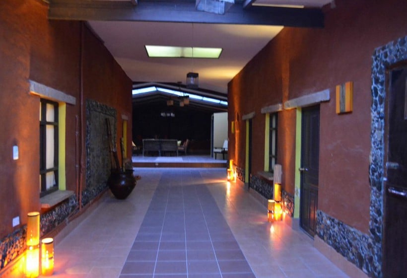 Hotel Jardines De Mallku Cueva | Villa Mar | Bolivia | América del Sur 3