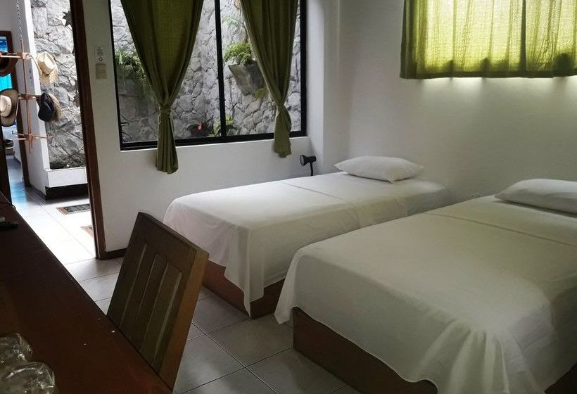 Hostal Galapagos House | Puerto Ayora | Galápagos | Ecuador 13
