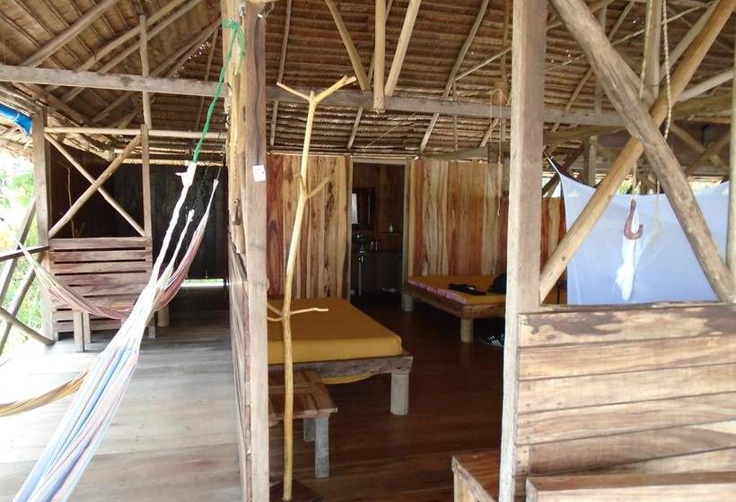 Hotel Kurupira Cabana Flotante Amazonas Leticia