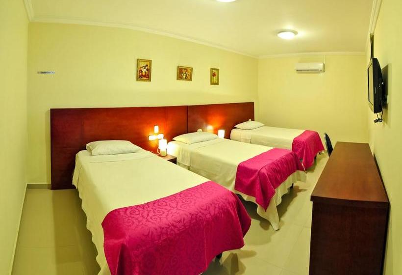 Hotel Rivera Del Mar