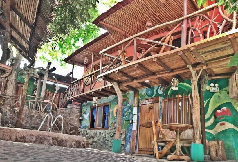 Lonesome George Hostel