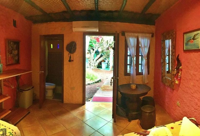 Lonesome George Hostel | Puerto Ayora | Galápagos | Ecuador 3