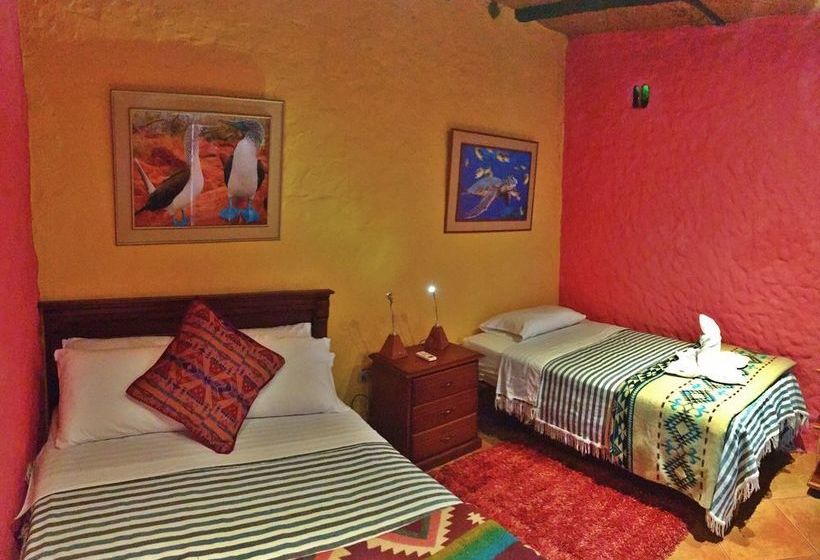 Lonesome George Hostel | Puerto Ayora | Galápagos | Ecuador 4