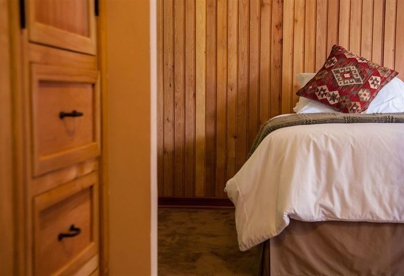 Hotel Yelcho En La Patagonia | Chaiten | Los Lagos | Chile 3