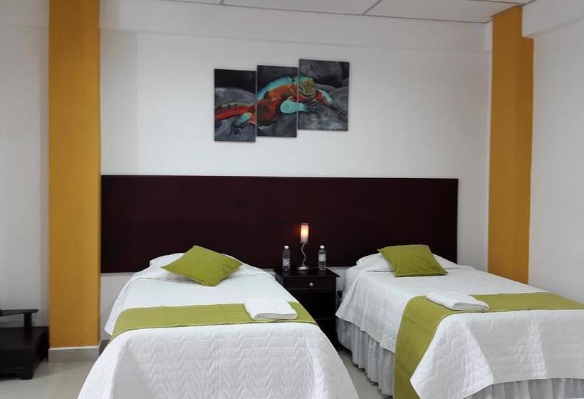 Hotel Brisas Del Pacifico | Puerto Ayora | Galápagos | Ecuador 16