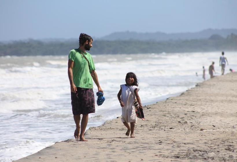 Tiki Hut Hostel | Palomino | La Guajira | Colombia 11