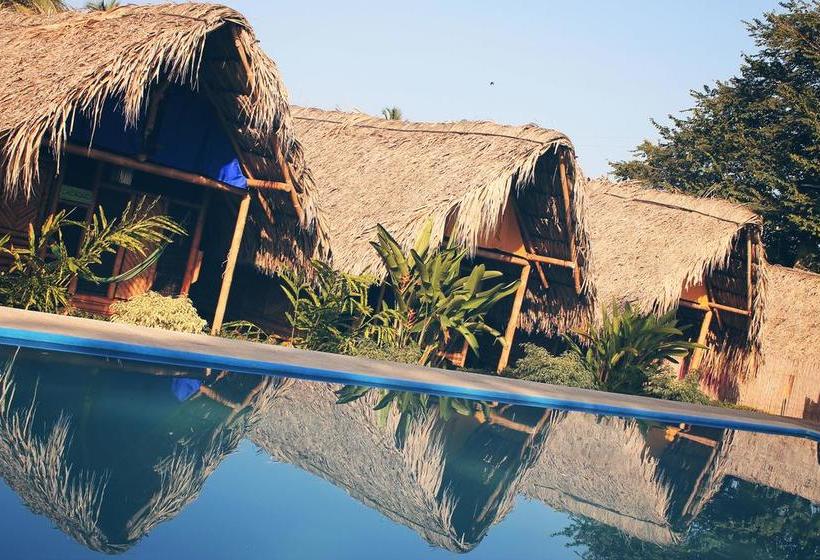 Tiki Hut Hostel | Palomino | La Guajira | Colombia 18