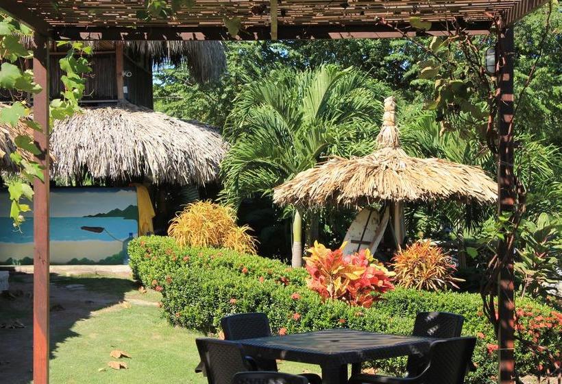 Tiki Hut Hostel | Palomino | La Guajira | Colombia 8