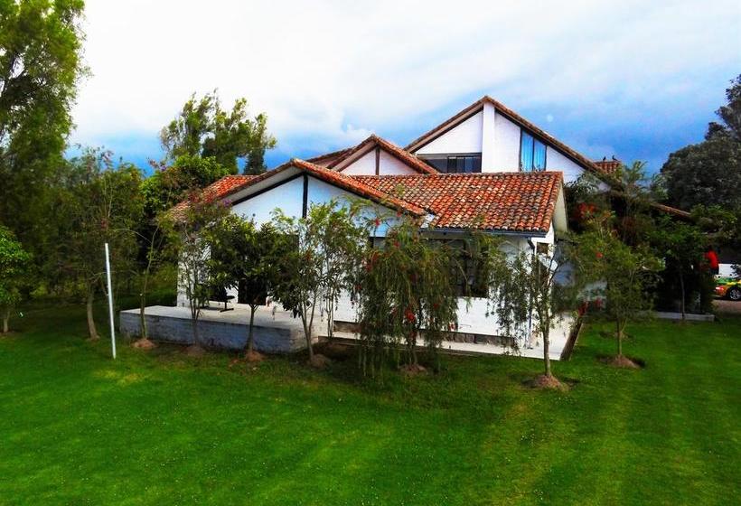 Hostal Hostería Country House Quinta Carlota | Tababela | Pichincha | Ecuador 8