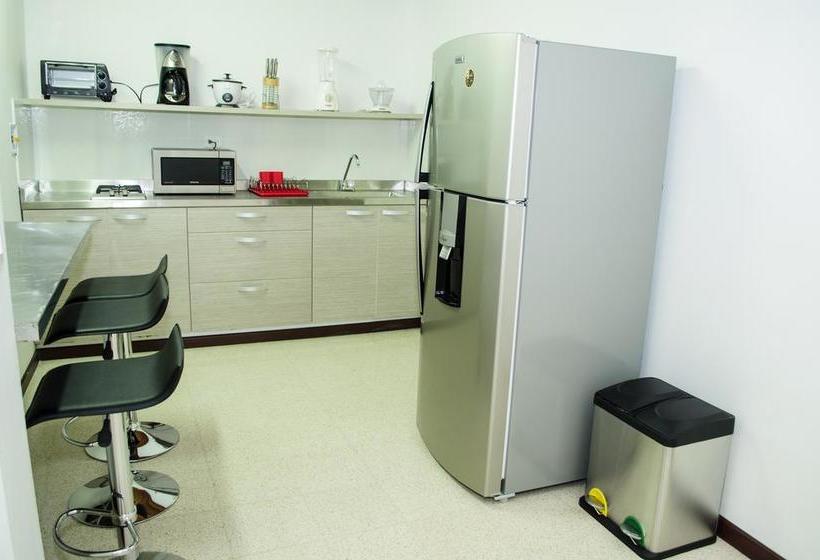 Hotel Hostal Lleras Calle 8 | Envigado | Antioquia | Colombia 12