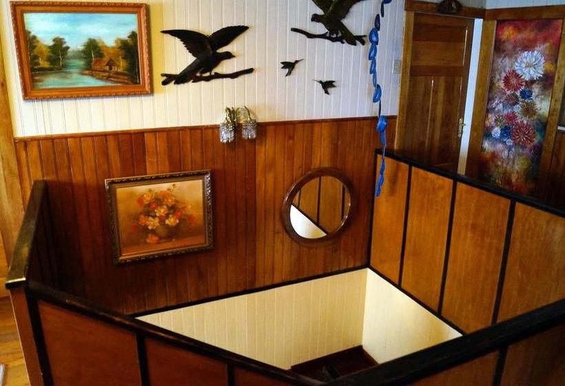 Hotel Tradicion Austral Bed & Breakfast | Puerto Varas | Los Lagos | Chile 3