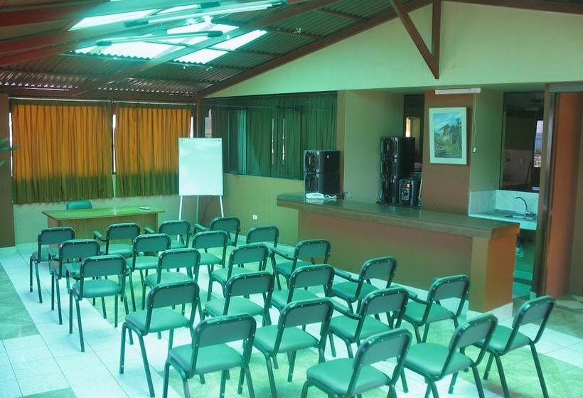 Julio Cesar Hoteles | Puno | Puno | Perú 10