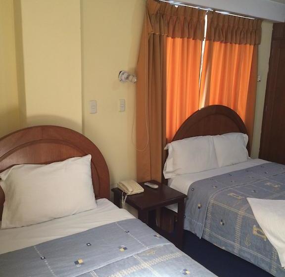 Julio Cesar Hoteles | Puno | Puno | Perú 16