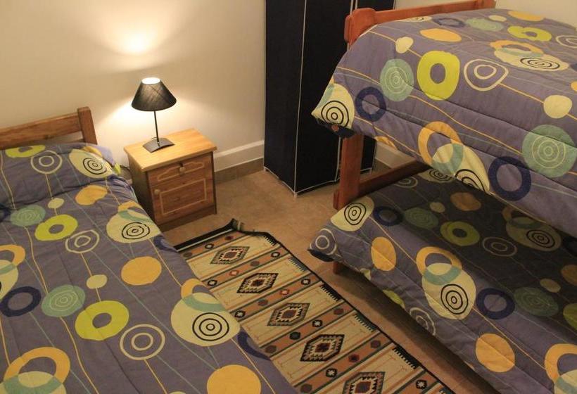 Hotel Lemuria Hostel