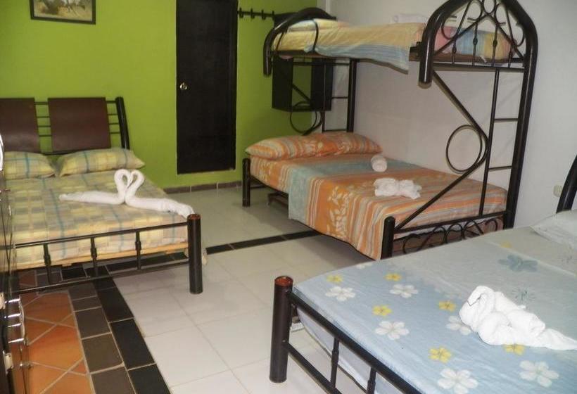 Albergue Hostal Green Light | Taganga | Magdalena | Colombia 2