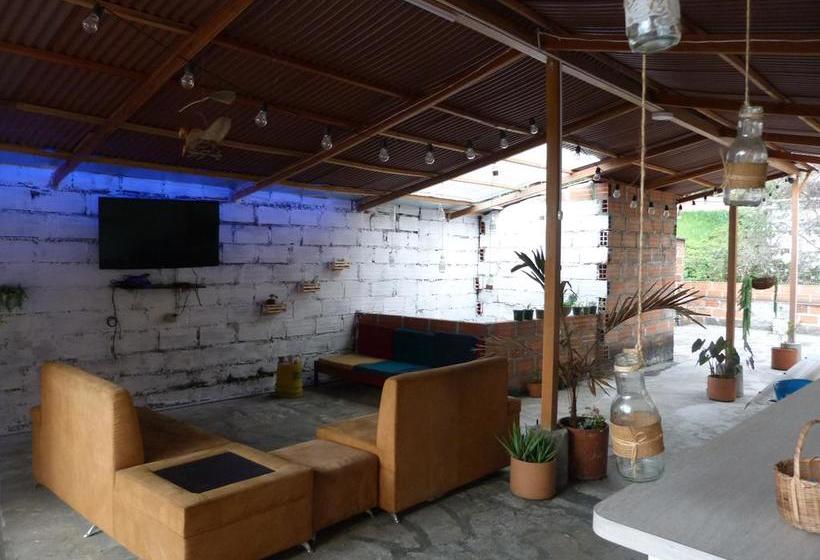 Albergue El Descanso Donde Sara | Medellín | Antioquia | Colombia 6