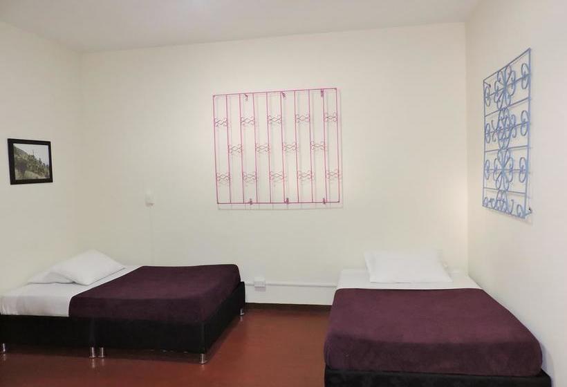 Golden Frog Mountain Hostel | Manizales | Caldas | Colombia 3