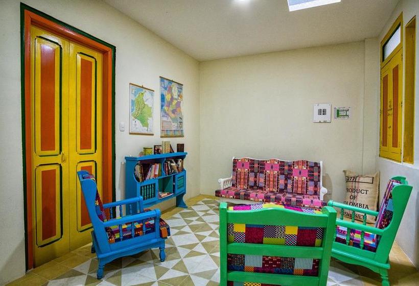 Golden Frog Mountain Hostel | Manizales | Caldas | Colombia 9