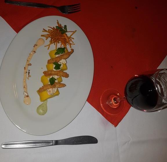 Hotel Hatuchay Inn Restaurante & | Machu Picchu | Urubamba | Perú 1