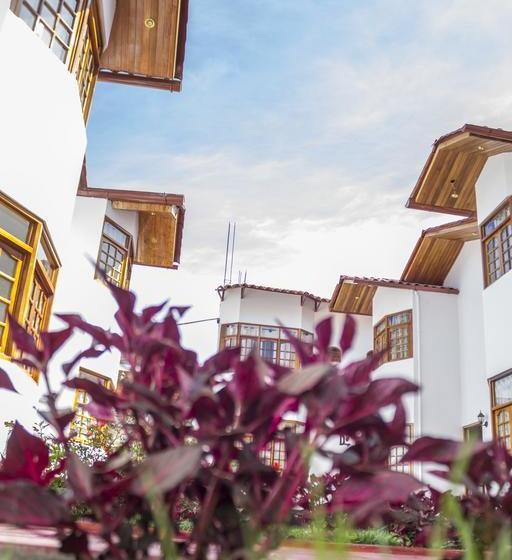 Hotel Bungalows Villa Valencia | Huaraz | Huaraz | Perú 1