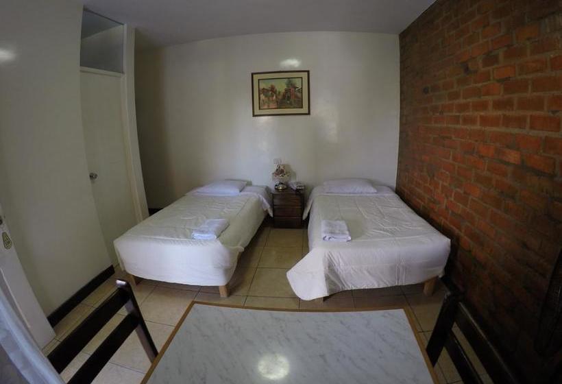 Hotel Bris | Nasca | Nazca | Perú 7