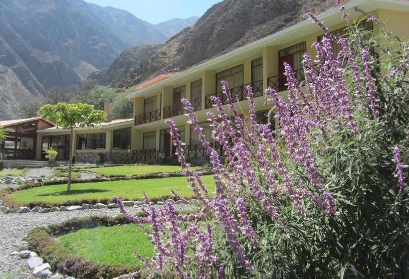 Fundo Hotel Ayarpongo | Churin | Oyón | Perú 11