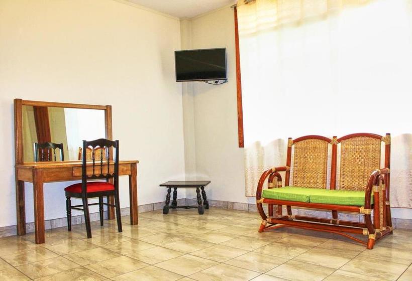 Albergue Sombrero De Paja | Iquitos | Maynas | Perú 11