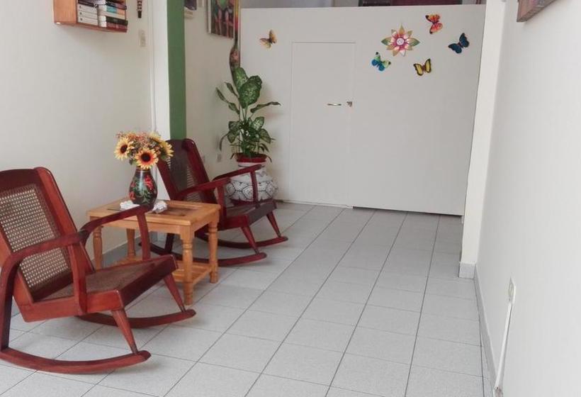 Albergue Hostal El Colibrí | Iquitos | Maynas | Perú 16