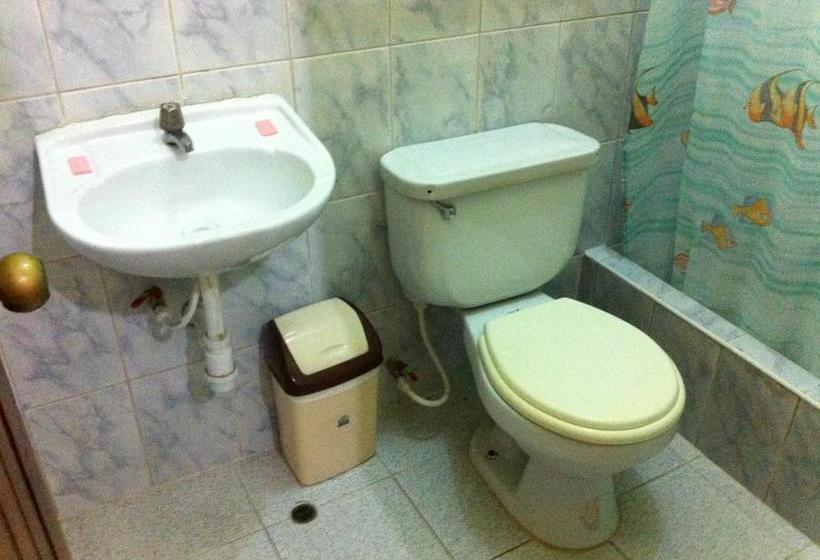 Albergue Hostal El Colibrí | Iquitos | Maynas | Perú 3